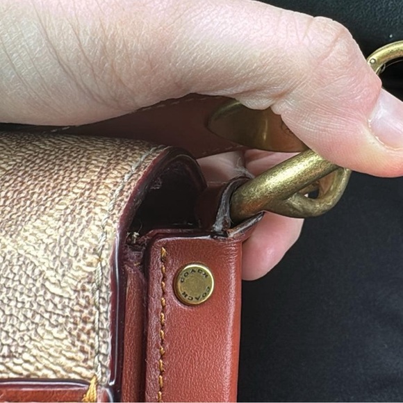 Coach Beat Shoulder Bag In Signature Canvas With Horse And Carriage Print - Picture 11 of 11